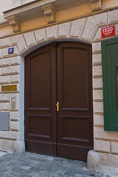 Lovely Prague Apartments 4*,