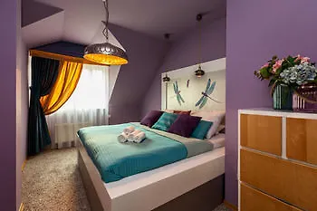 **** Hotel Lovely Prague Apartments Tjekkiet