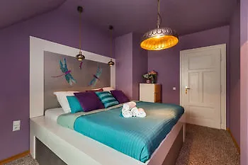 **** Hotel Lovely Prague Apartments Tjekkiet
